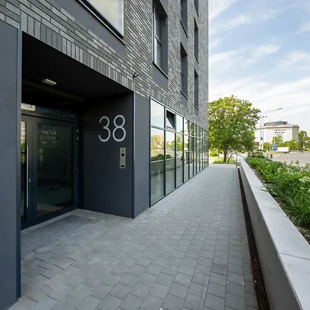 Modern With Parking And Air-conditioning In By Renters ヴロツワフ