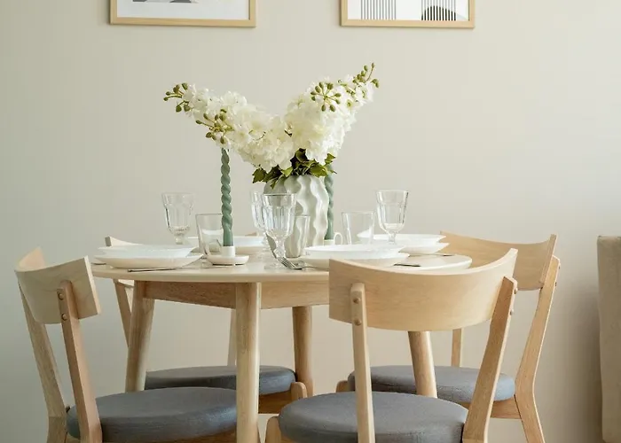 Modern With Parking And Air-conditioning In By Renters ヴロツワフ