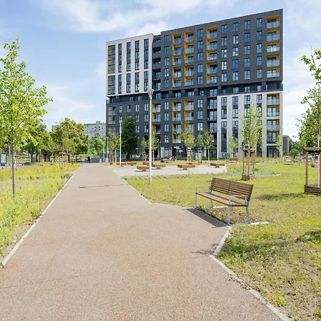 Modern With Parking And Air-conditioning In By Renters * Wroclaw