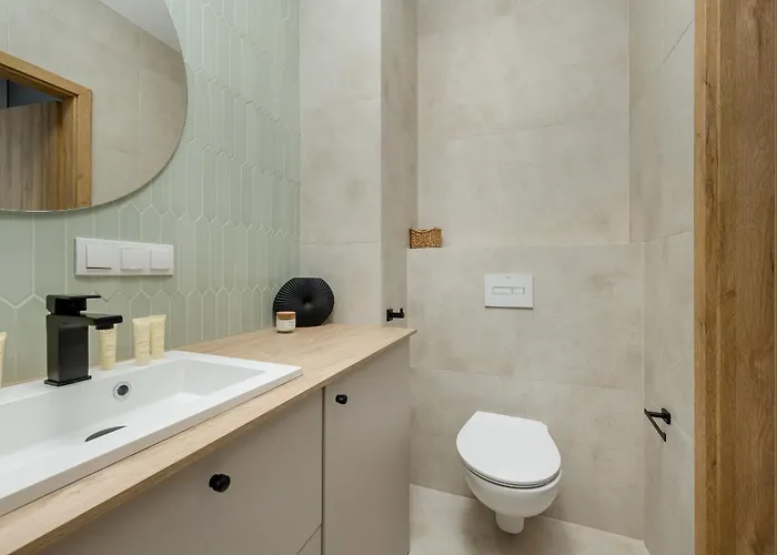 Modern With Parking And Air-conditioning In By Renters Daire *