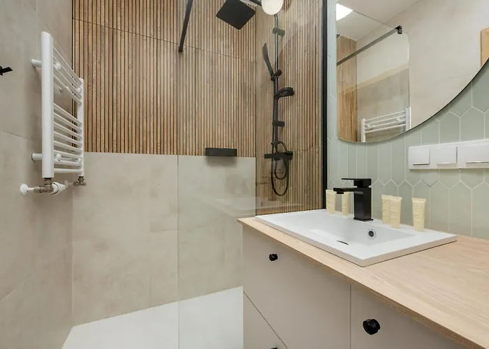 Modern With Parking And Air-conditioning In By Renters Daire