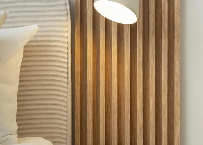 Modern With Parking And Air-conditioning In By Renters